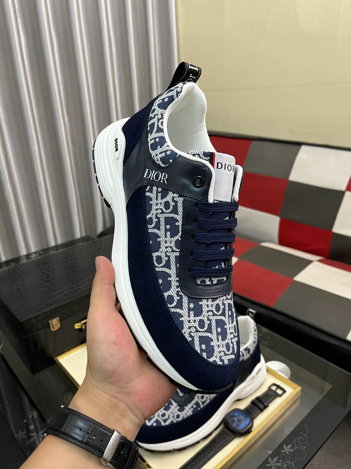 Men's shoes 💰440⌚️⌚️[Dior] 2025 Dior original lace-up low-top men's shoes, classic casual shoes 🔥This model is the official flagship model, quality, made by famous original factory designers, using high-quality cowhide with original materials ➕Comfortable and breathable mesh lining➕Pigskin insoles, perfect last shape, generous and fashionable design, attracting the pursuit of many consumers, what they want is the highest quality in the market. Code number: 38--443️⃣Colors available